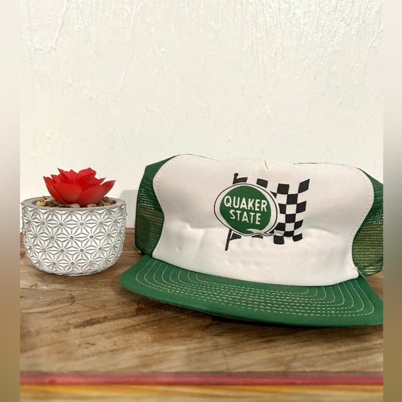 Vtg QUAKER STATE Oil Racing Flag Mesh Snapback Trucker Baseball Hat Cap USA. - Picture 1 of 7